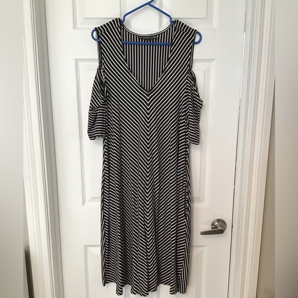 Womens Nina Leonard Cold Shoulder Dress